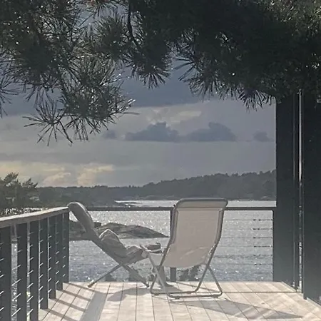 Yksityinen Saari Ulkomerellae! Villa