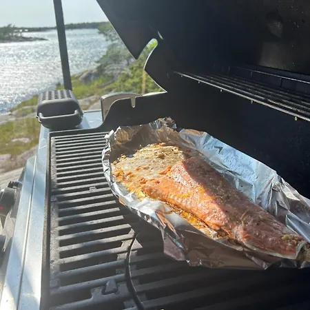 Yksityinen Saari Ulkomerellae! *